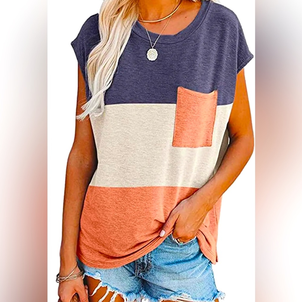 Smile  Fish - Women’s Oversized Tshirt Crewneck /  65% Cotton  36% Polyester
